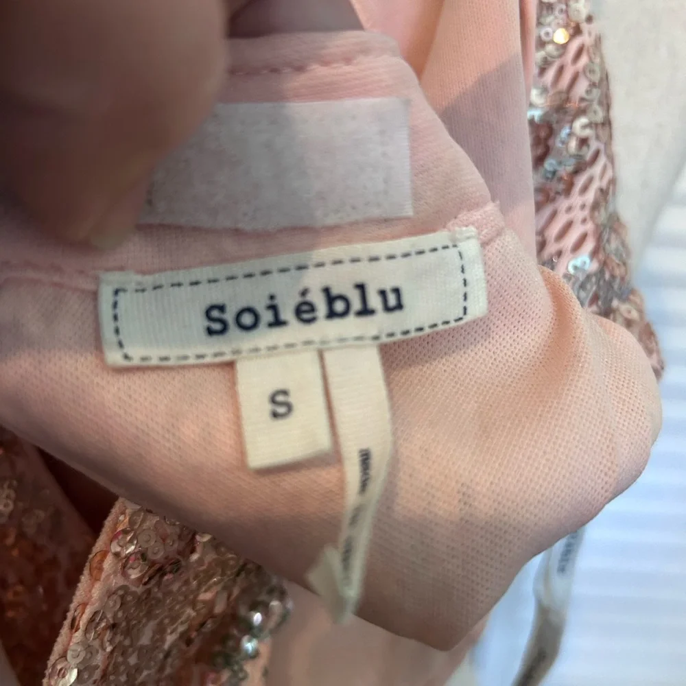 Soieblu Rose Gold Sequin High Neck Mini Dress - Picture 2 of 8